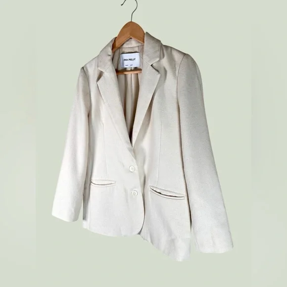 Ena Pelly Women’s Cream Single-Breasted Blazer - Picture 2 of 6
